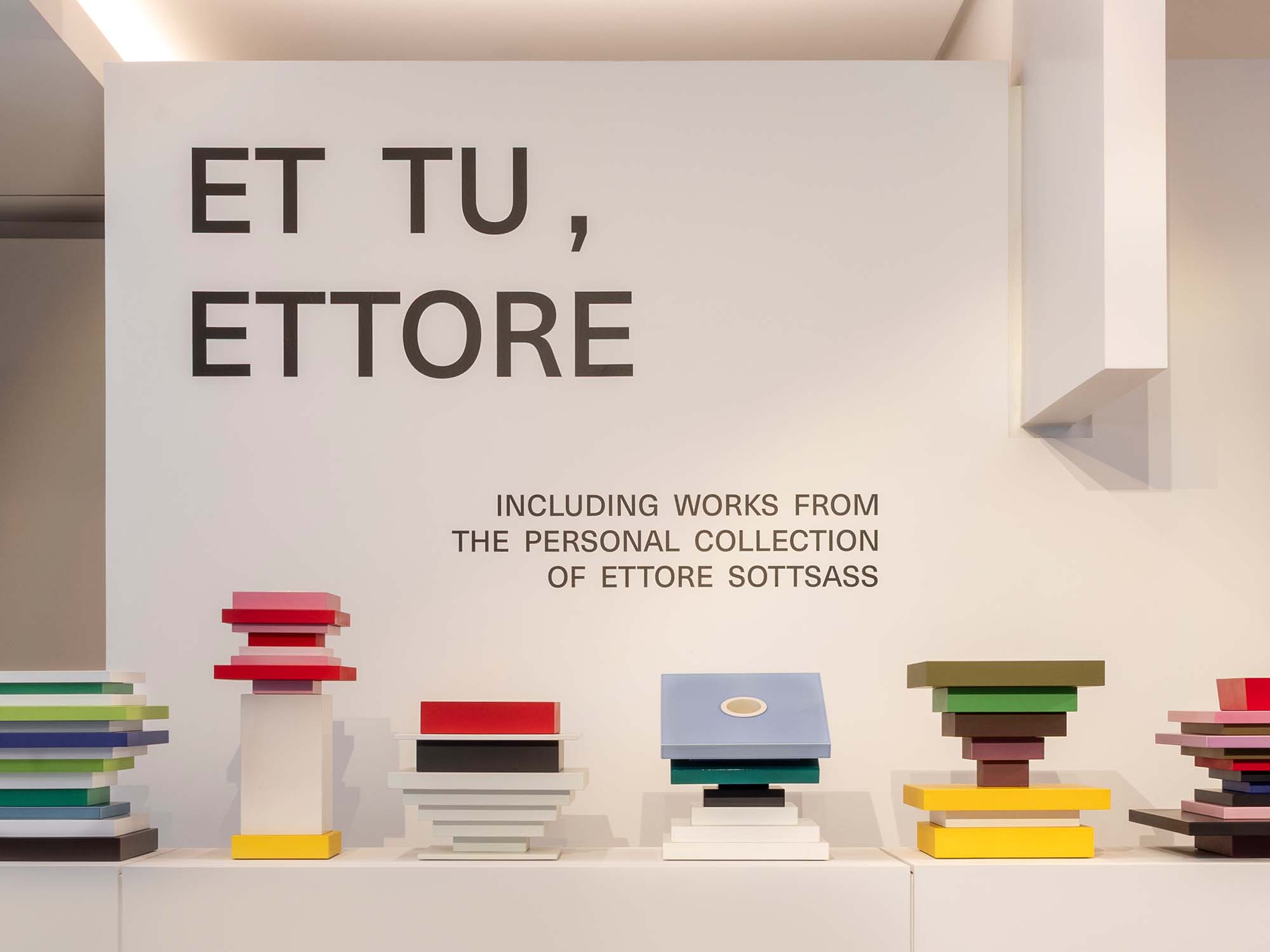 exhibition-sottsass-2025-et-tu-galerie56-install-1