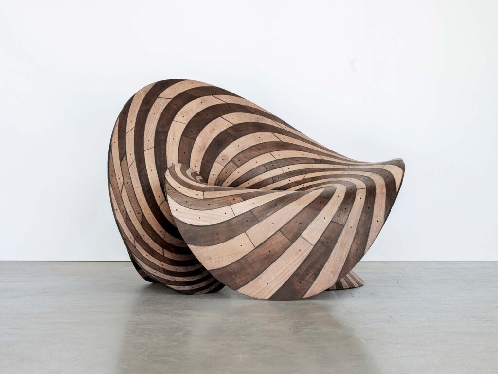 Laarman_Ply_Loop_Chair_2.0_01