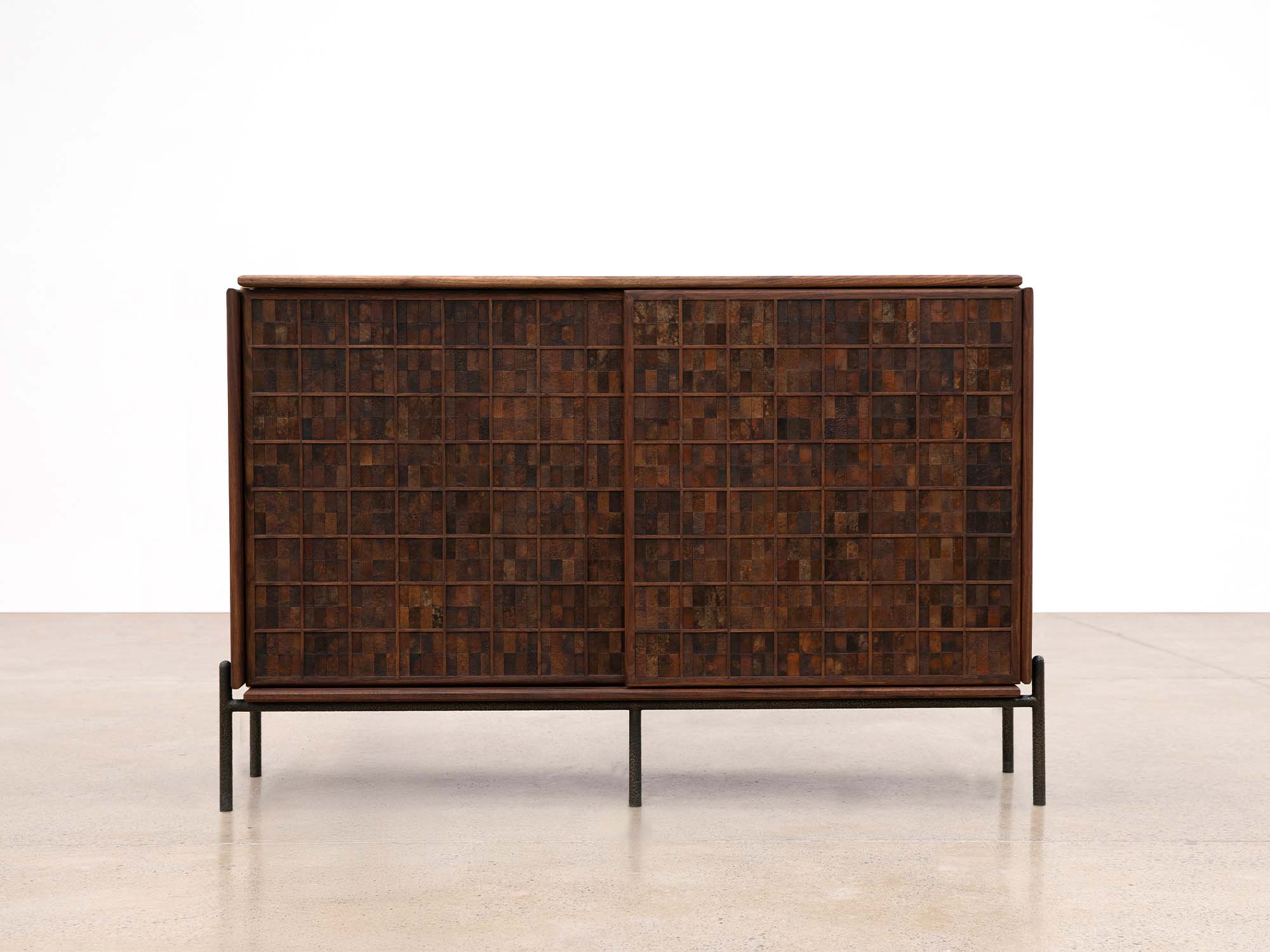 Laposse_Avocado_Skin_Cabinet