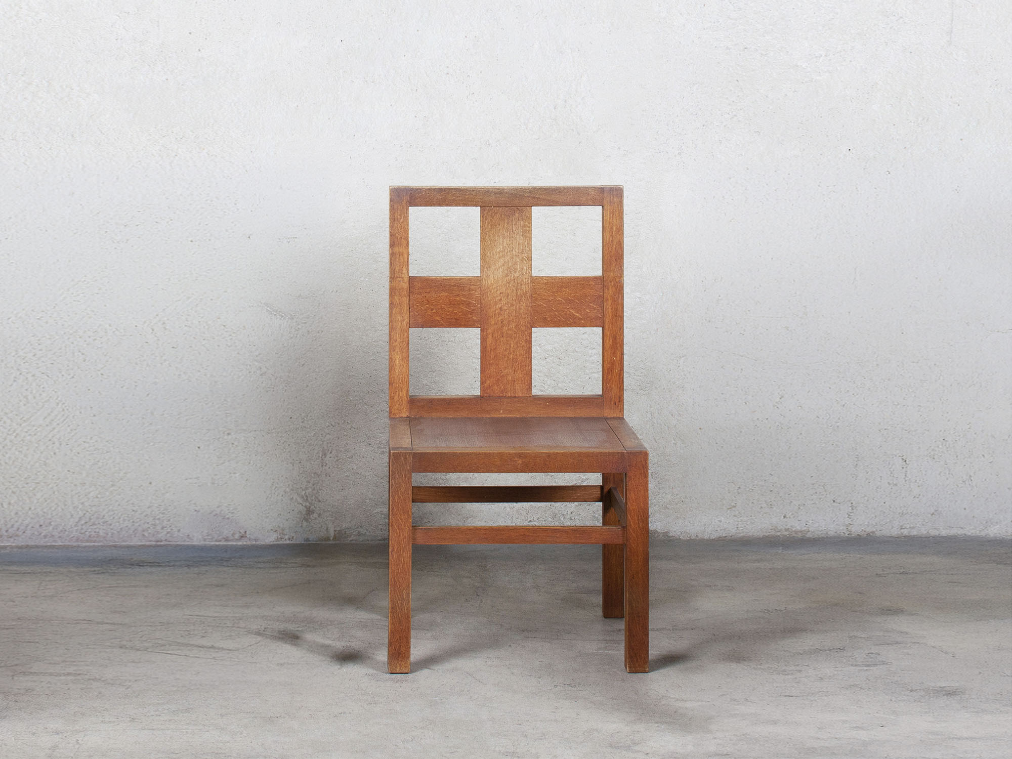 Kuramata_Chair_from_the_Soseikan_House