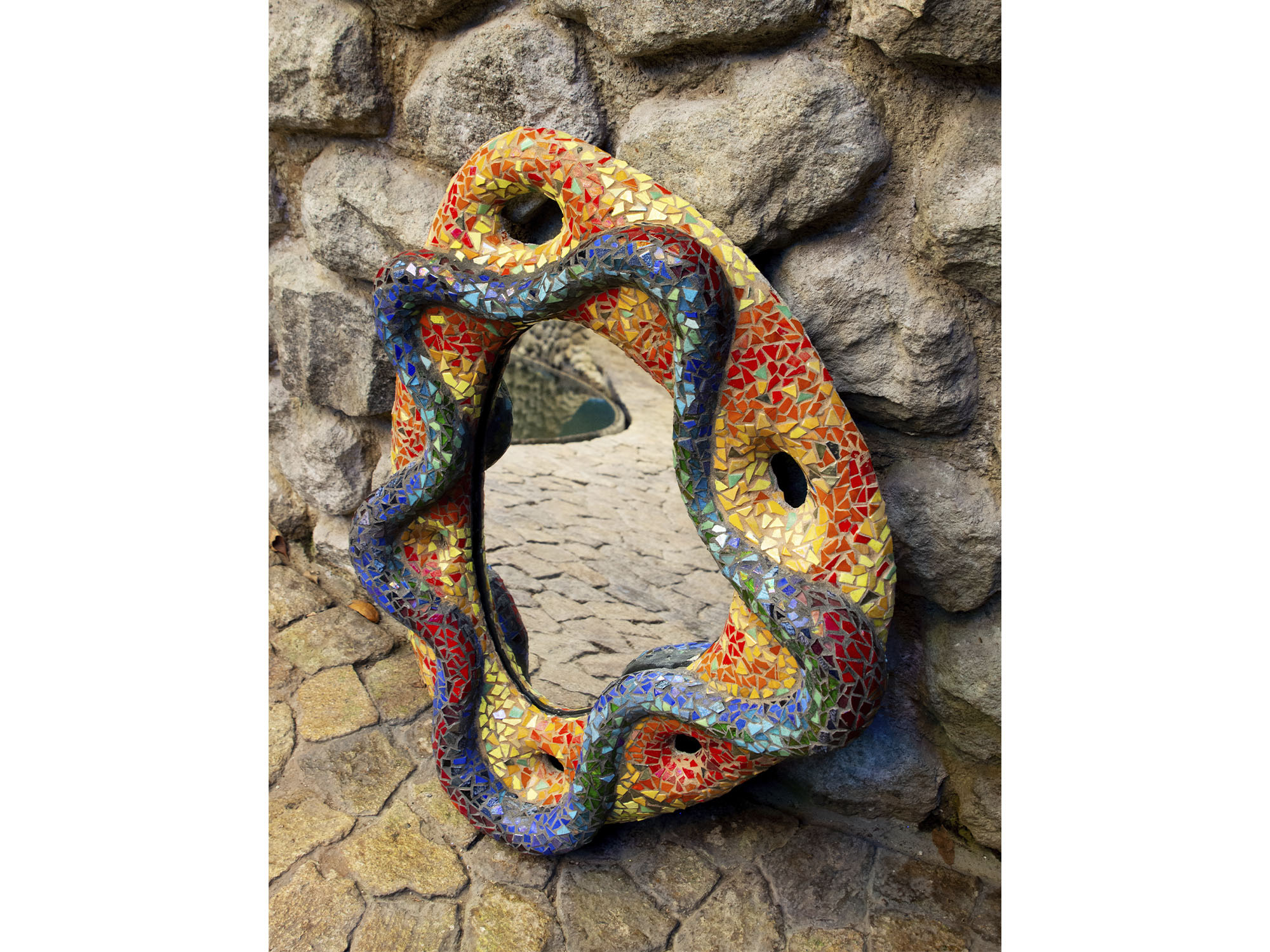 Senosiain_Snake_Mirror